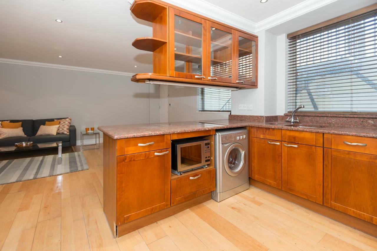 One Bedroom Hyde Park Apartment 伦敦 外观 照片